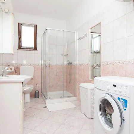 House Soni - 800 M From The Sea Holiday home *