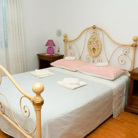 House Soni - 800 M From The Sea Holiday home *