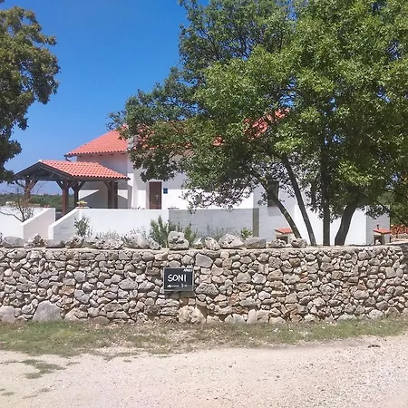 House Soni - 800 M From The Sea Holiday home